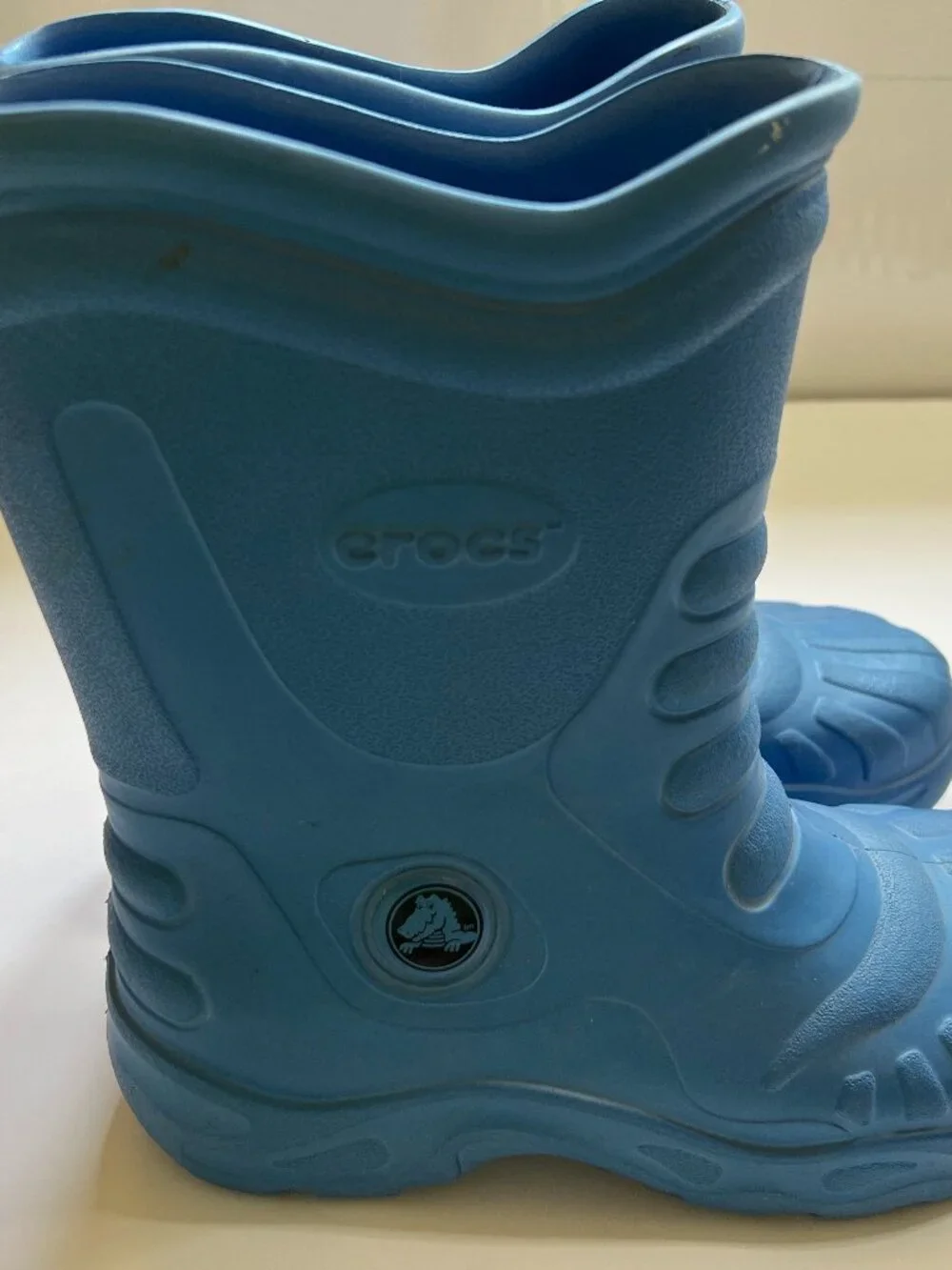 CROCS these croc